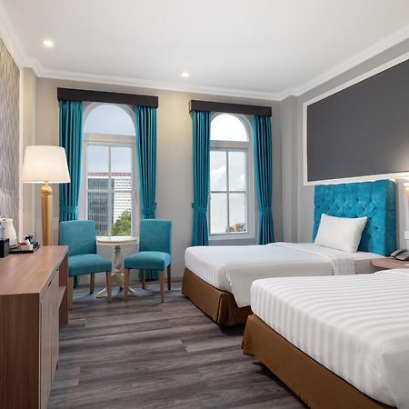 Luminor Hotel Palembang By Wh Free Massage 10 Minutes Exterior photo